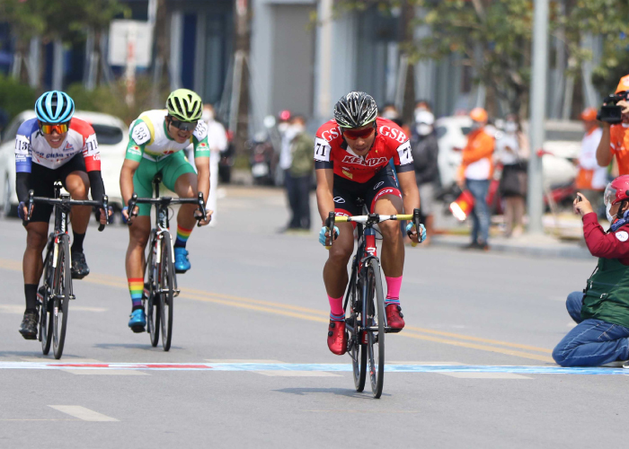 นักแข่งชาวมองโกเลียอ้างว่าชนะการแข่งขันจักรยานเวียดนาม